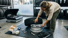 ¿Para qué sirven los puntos rojo y amarillo en las llantas? Así puedes pedir el montaje correcto en la llantera