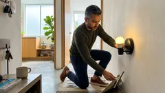 Cuidar a mamá o papá en casa: 10 tips que sí hacen la diferencia (sin agotarte)